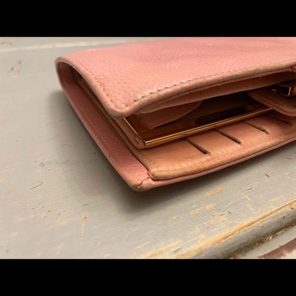 🌸Auth. CHANEL Caviar Leather Wallet 🌸 - Picture 15 of 15